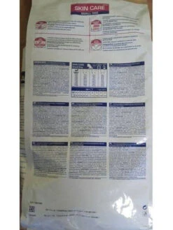 ROYAL CANIN Skin Care Small Dog 2kg -Chien Fournitures Boutique fre pl ROYAL CANIN Skin Care Small Dog 2kg 9500 3